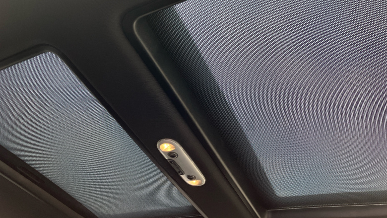 MINI Hatchback 1.5 Cooper Exclusive Premium Plus 5dr Auto Petrol Hatchback